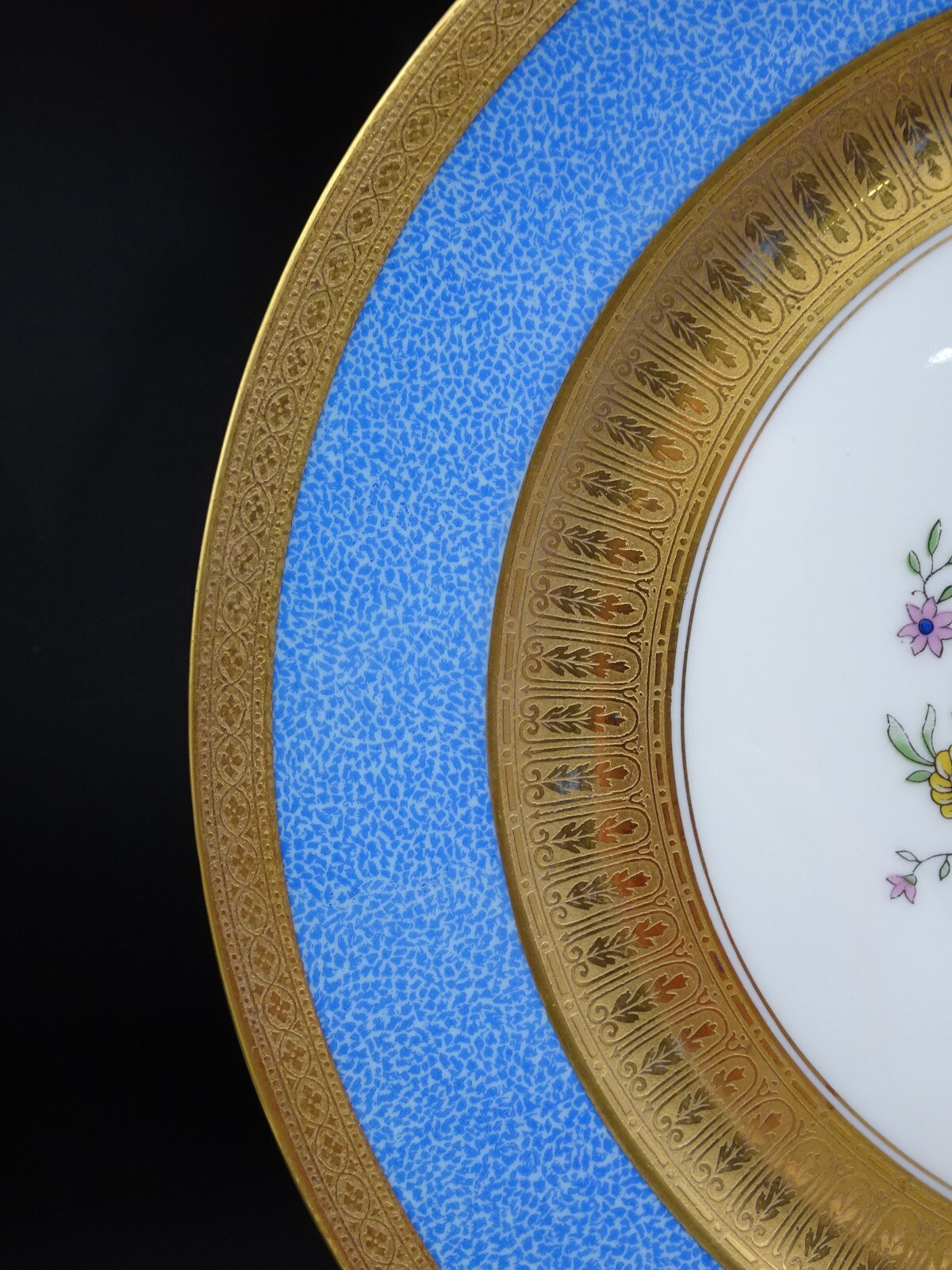 10 ANTIQUE CHARLES AHRENFELDT LIMOGES FLORAL GOLD ENCRUSTED 10 1/4