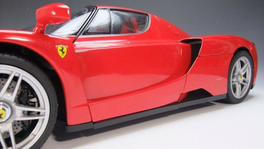 ENZO FERRARI 1/10 Diecast Model Unassembled Complete Set