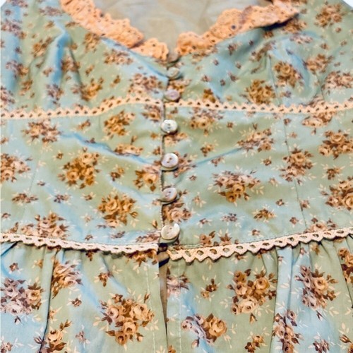 Nanette Lepore Blue and Pink Ruffled Peplum Blouse Vintage Y2K Cottage core - Picture 3 of 8
