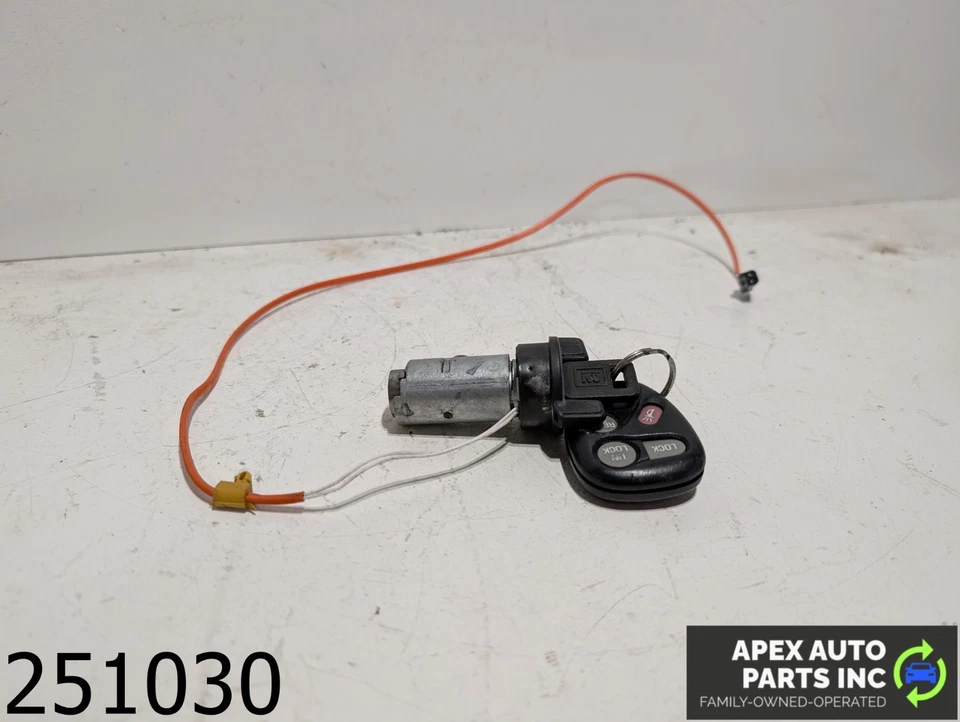 OEM 2000 Pontiac Firebird 3,8 L Interruptor de encendido Cilindro y Llavero Foto 2 de 4