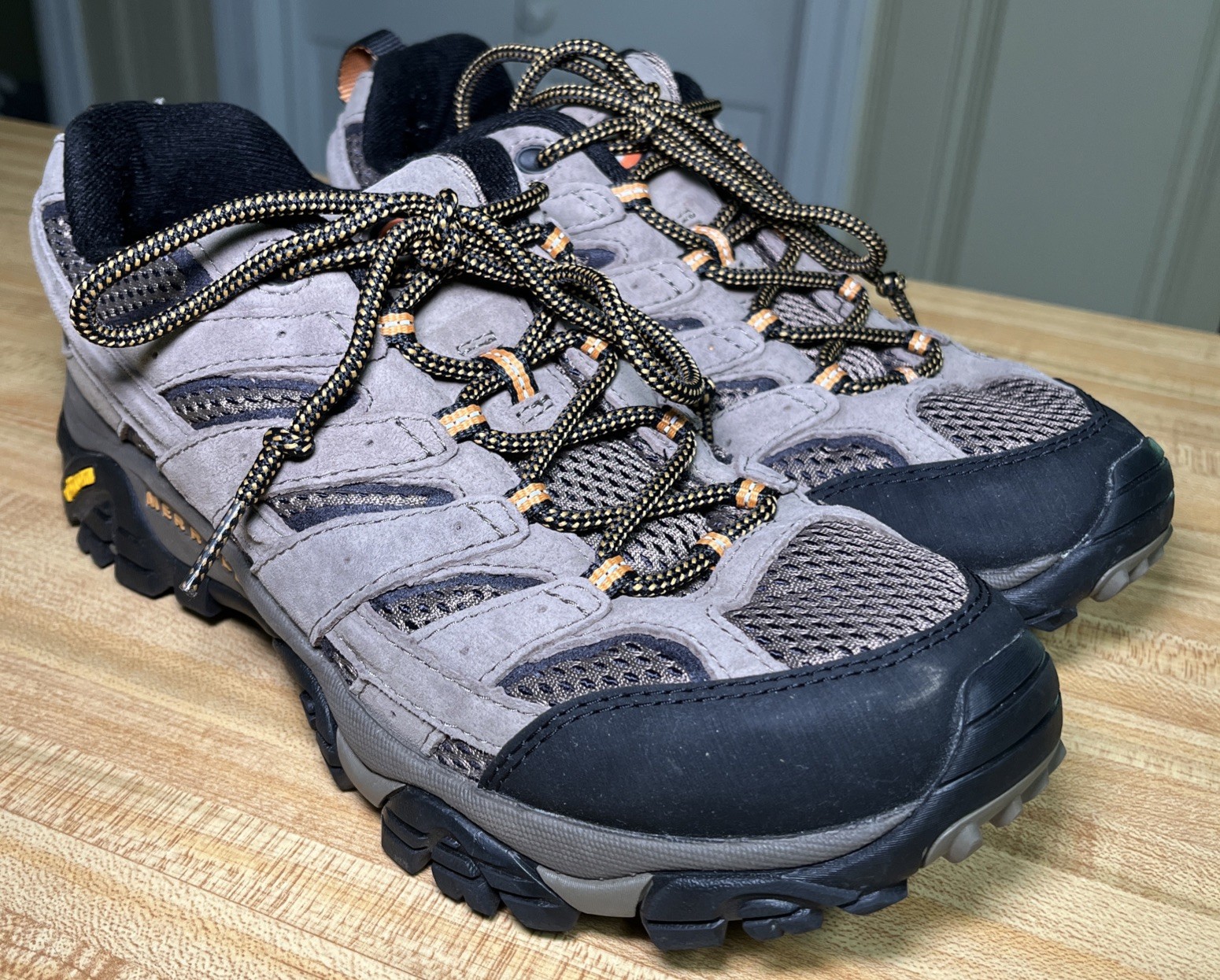 Scarpe da trekking Merrell uomo taglia 8 suola Moab Vibram J06011 colore neutro tortora