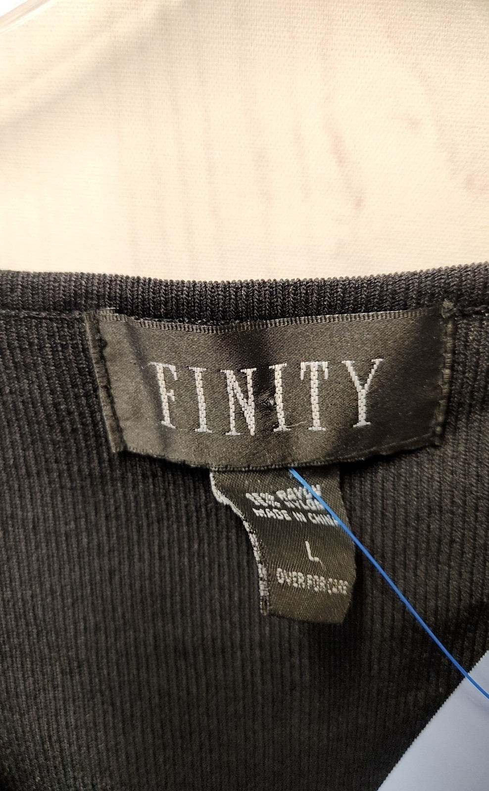 Finity Women's Size L Black Sweater