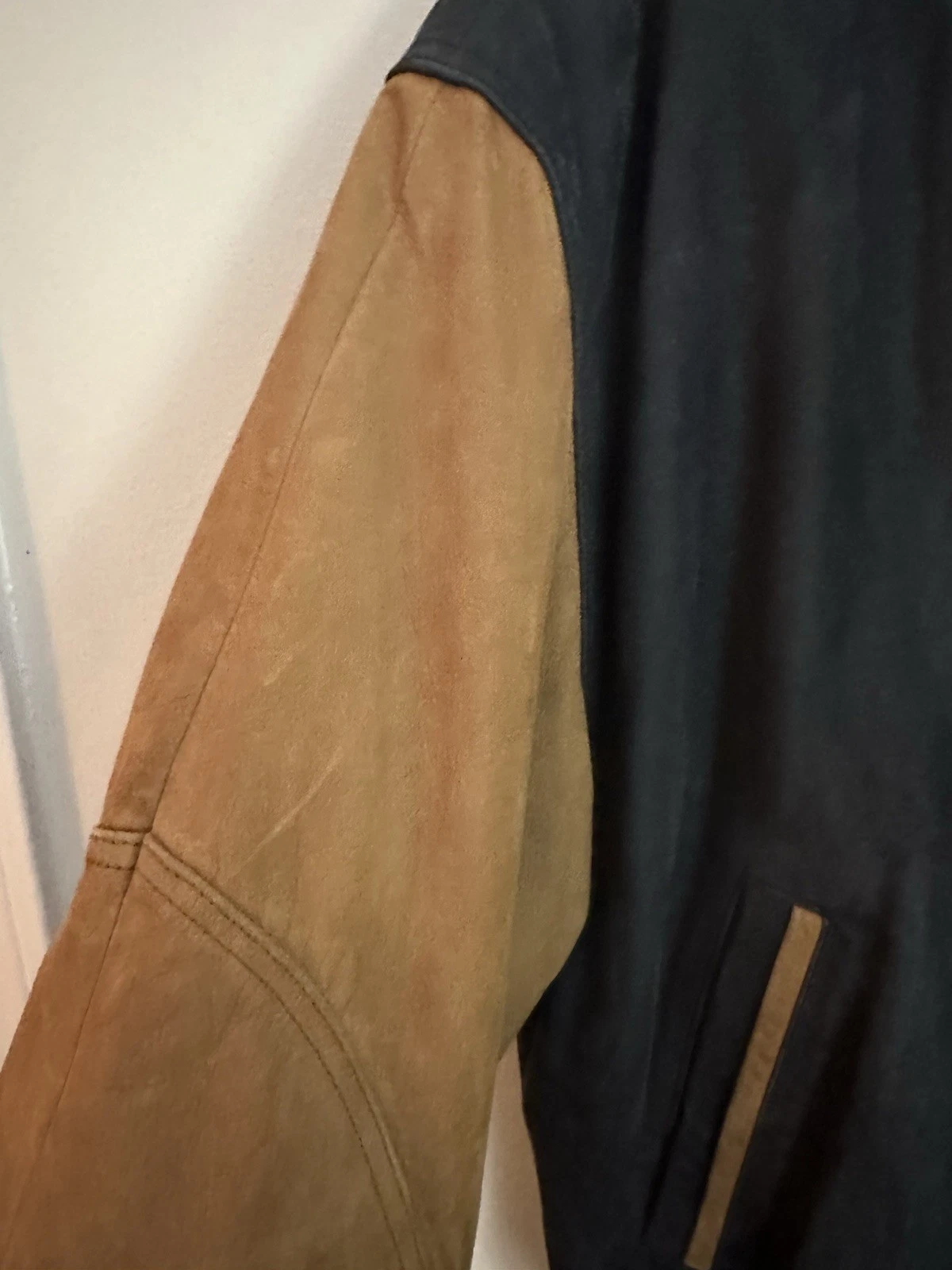 Members Only Vintage Leather Bomber Jacket XL Black Tan Excellent Condition image 7