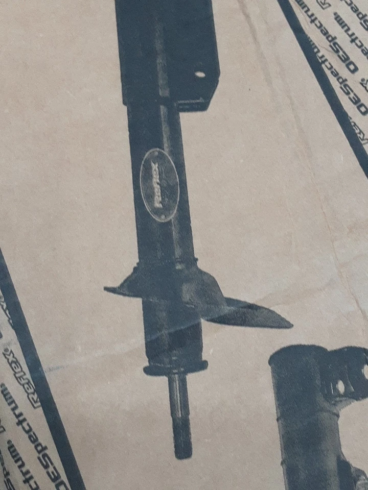 Pieza nunca usada OESPECTRUM WORLDPAC. STRUT Foto 3 de 3