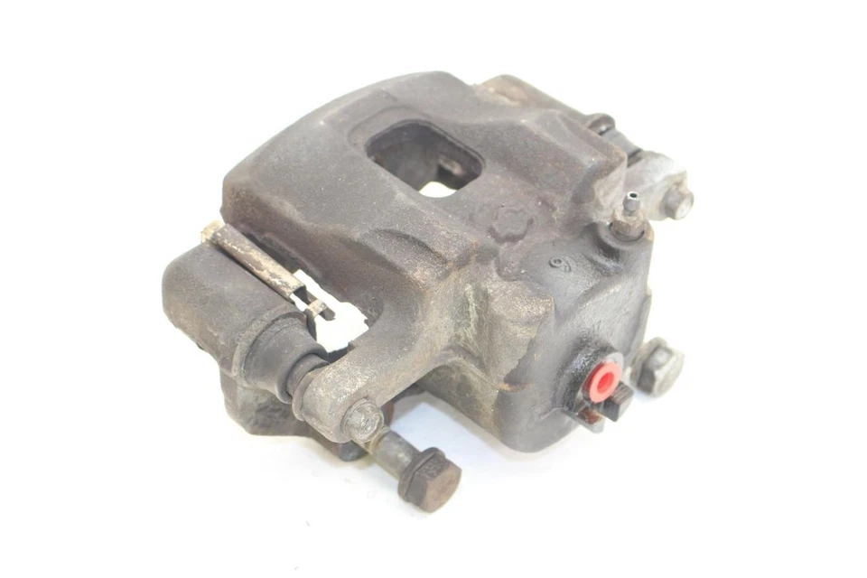 Conjunto de pinza delantera izquierda conductor 4 cilindros Nissan Pickup D21 83-97 Foto 3 de 4