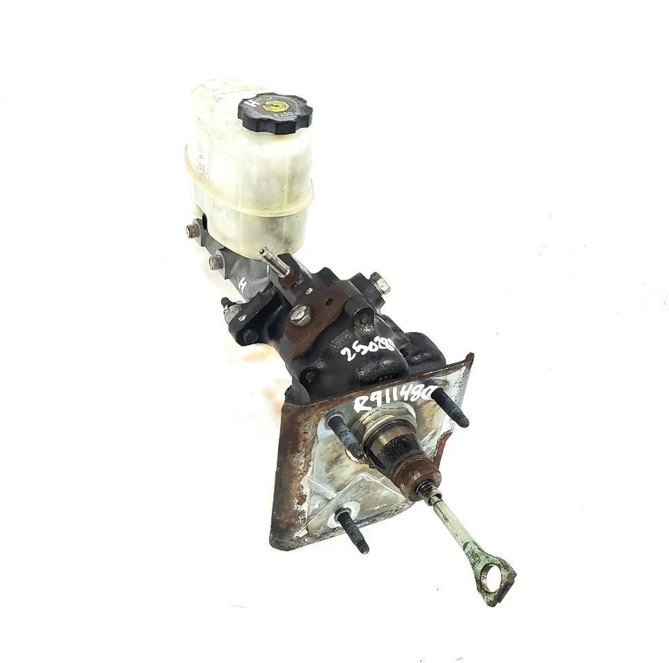 Hummer H2 2003 2007 OEM potenciador de freno con cilindro maestro  Foto 3 de 4