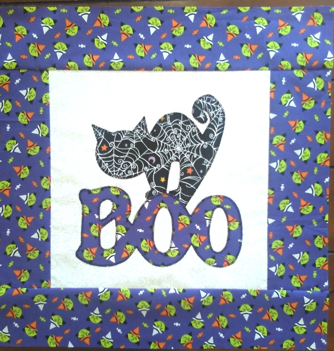 SCRAPPY BLACK CAT ON PURPLE BOO MINI QUILT TOP ONLY APPX 15 1/2 IN. SQ #86H