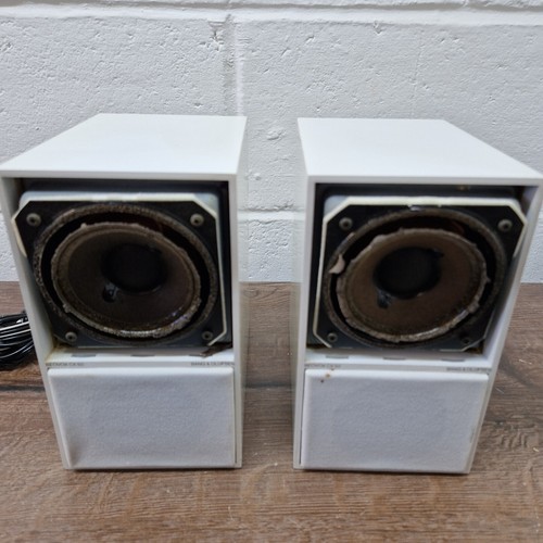 Bang & Olufsen Beovox CX50 Speakers in White - Working but needs attention - Picture 8 of 10