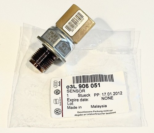 New Genuine OEM Audi VW Skoda Seat Fuel Pressure Sensor 03L906051 03L906054A - Picture 3 of 12