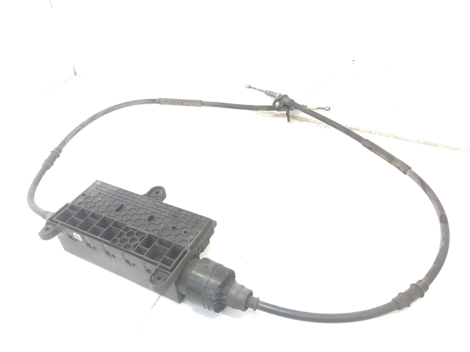 2014-2017 MASERATI QUATTROPORTE EMERGENCY PARKING BRAKE ACTUATOR W/ CABLE OEM
