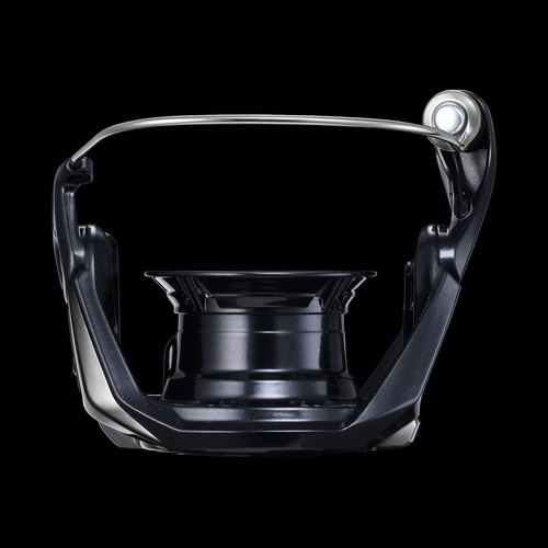 Shimano 25 TWIN POWER XD C3000HG Spinning Reel New in Box - Picture 4 of 5