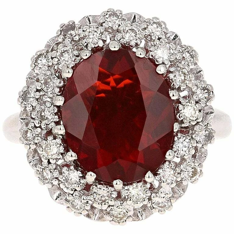 Anillo de boda de compromiso de circonita cúbica redondo brillante corte ovalado rojo fuego 2,98 quilates ópalo con 0,97 quilates Foto 2 de 4