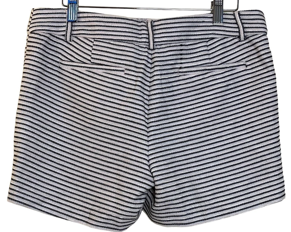 Saint Tropez West Shorts Womens Sz 6 Horizontal Pinstripe Tab Waist Tweed - Image 2 of 4