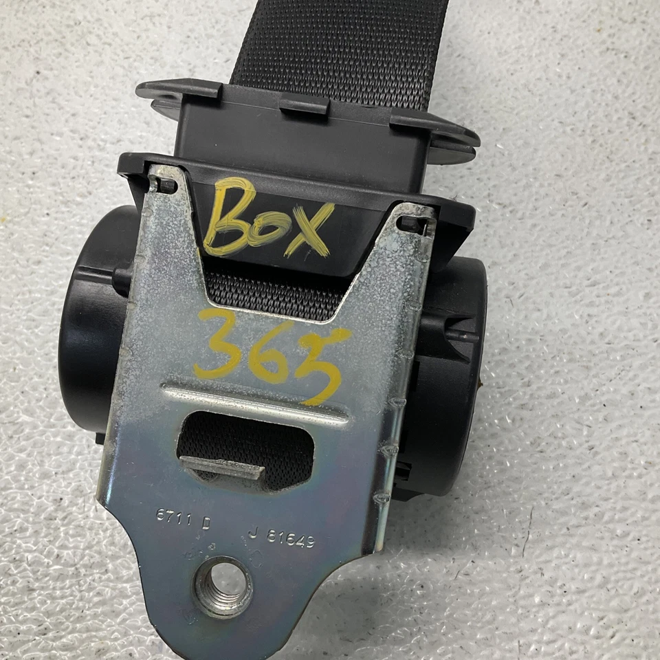 603404600C R/F ремень безопасности правый передний натяжитель желтовато-коричневый 2006 BMW 530 Xi S-229RM - Изображение 4 из 4