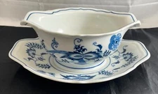 BLUE DANUBE Round Gravy Boat with Attached Underplate Made in Japan