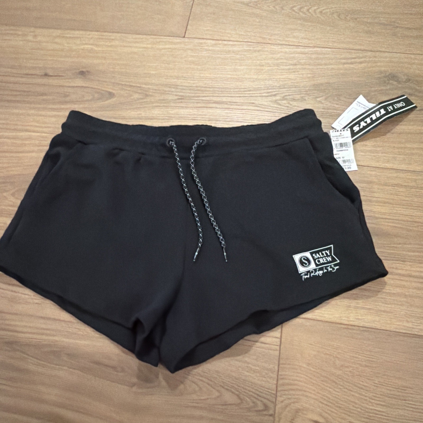NWT Salty Crew Women’s Short Sand Sweatshorts M $50 Black