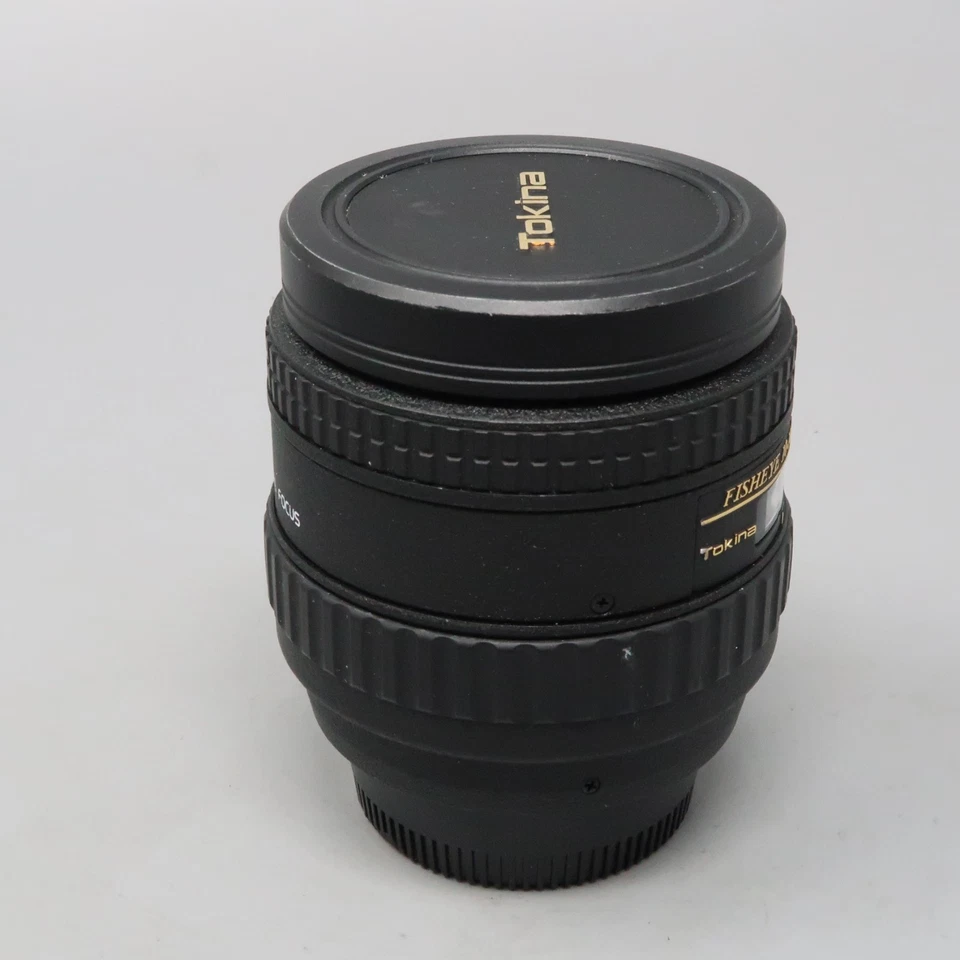 Montaje Tokina AF AT-X 10-17mm f3.5-4.5 DX ojo de pez Nikon F Foto 4 de 4