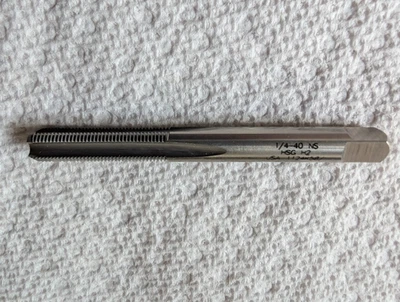 STRAIGHT FLUTE TAP 1/4-40 UNS, 4 FL, BOTTOMING CHAMFER, NEW, QTY: 1 - Image 1 of 4