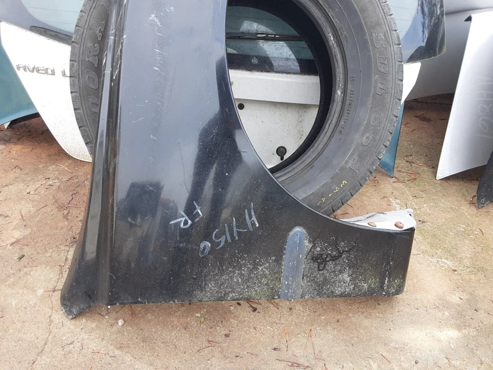 2000-2002 HYUNDAI ACCENT FRONT RIGHT FENDER W/O SIDE MOULDING OEM, 110-58530A - Image 2 of 4