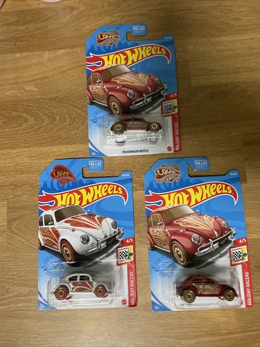Hot Wheels Holiday Volkswagen Beetle Love Bug VW   Set of 3 Free shipping