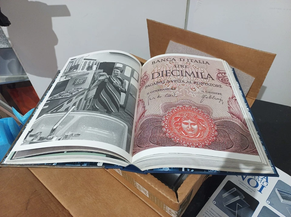 Libro LA LIRA SIAMO NOI copertina Argento - Immagine 4 di 4