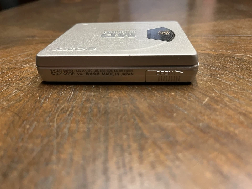 Paquete de reproductor de minidisco Sony MZ-E55 - ¡Probado funcionando! ¡Suena increíble! Foto 4 de 4