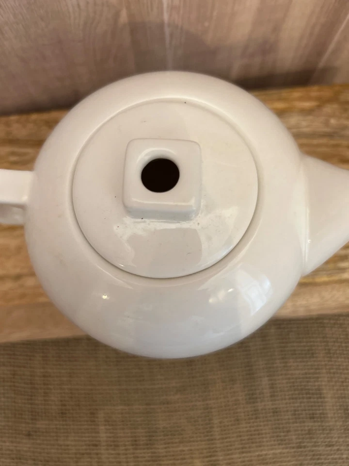New Tea Forte Solstice White Porcelain Seeping Teapot 12 oz capacity - Image 4 of 4