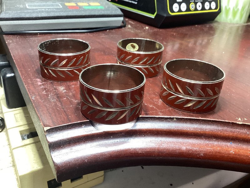 set of 4 naroon napkin holders
