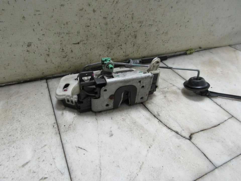 10 11 12 13 14 15 16 17 18 19 pestillo puerta delantera izquierda ford taurus Foto 3 de 4