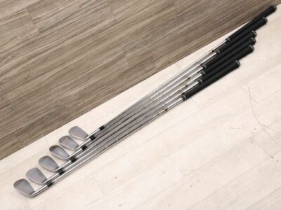 HONMA Golf Schläger Eisenset TOUR WORLD FORGED TW717V #5-10 Dynamic Gold/R400