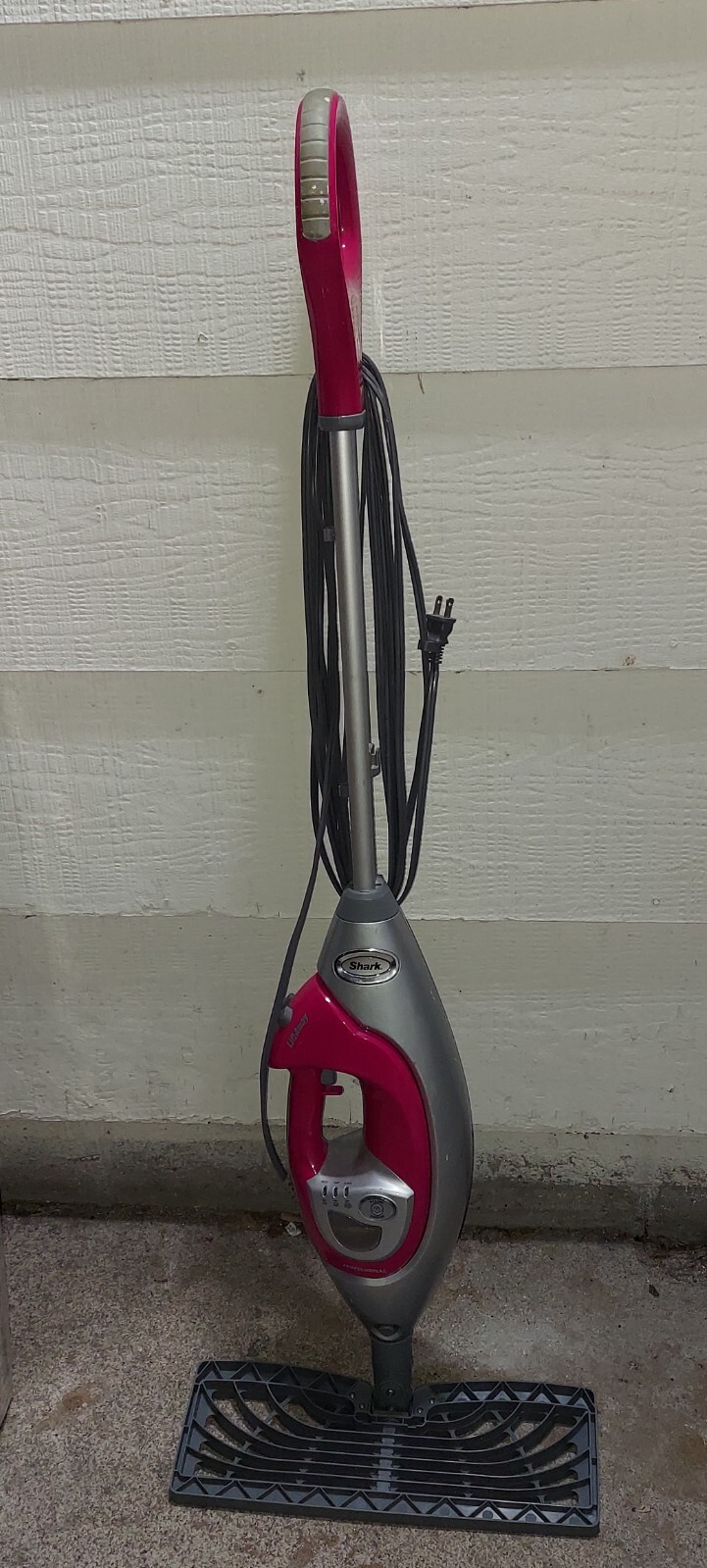 Shark Lift-Away Pro Steam Pocket Mop Floor Cleaner PINK!!