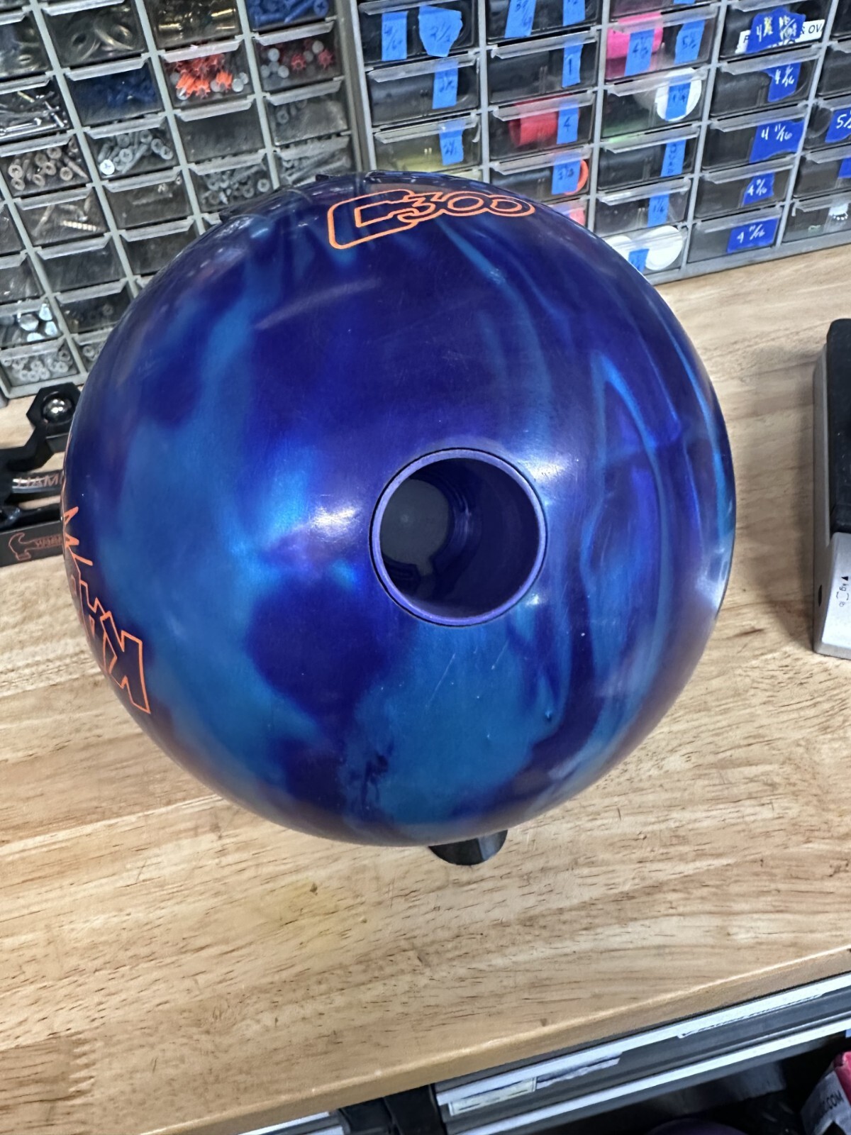 USED - Bowling Ball - 15lb Columbia "KABOOM" - DRILLED WEIGHT 14lb 10oz thumbnail 6