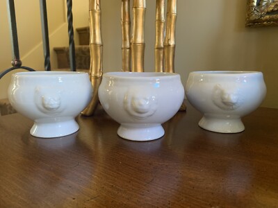 Set of 3 Van Well Wellco Design White Lion Bowl with Lion Head Handles