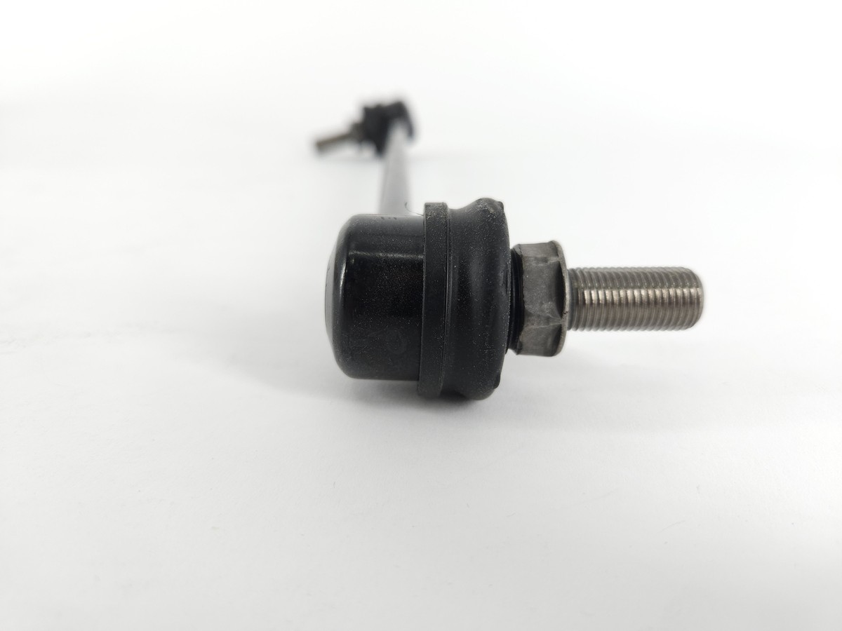 Genuine OEM Nissan 54618-JA000 Front Suspension Stabilizer Link