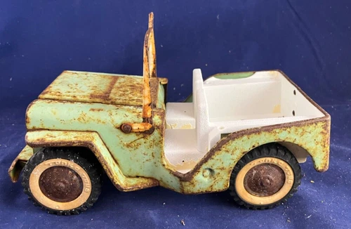 VINTAGE TONKA PRESSED STEEL GREEN JEEP WITH PLASTIC INTERIOR