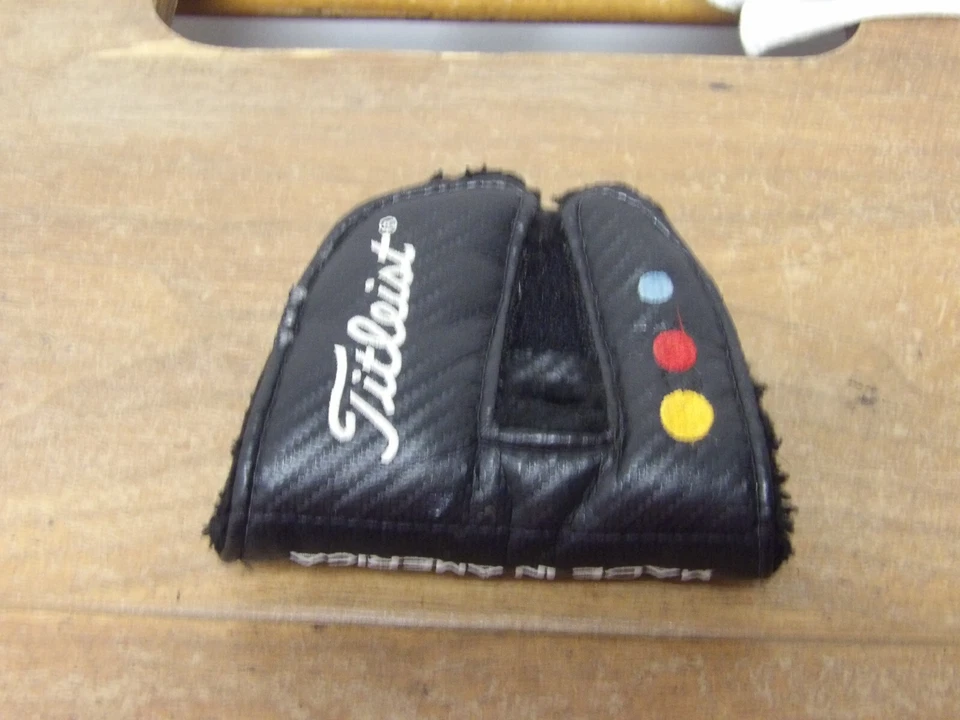 Scotty Cameron Futura Black Mallet Putter Headcover Very Nice!! - Image 2 of 2