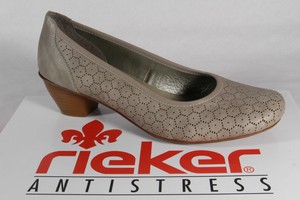 green nike slides with gold check