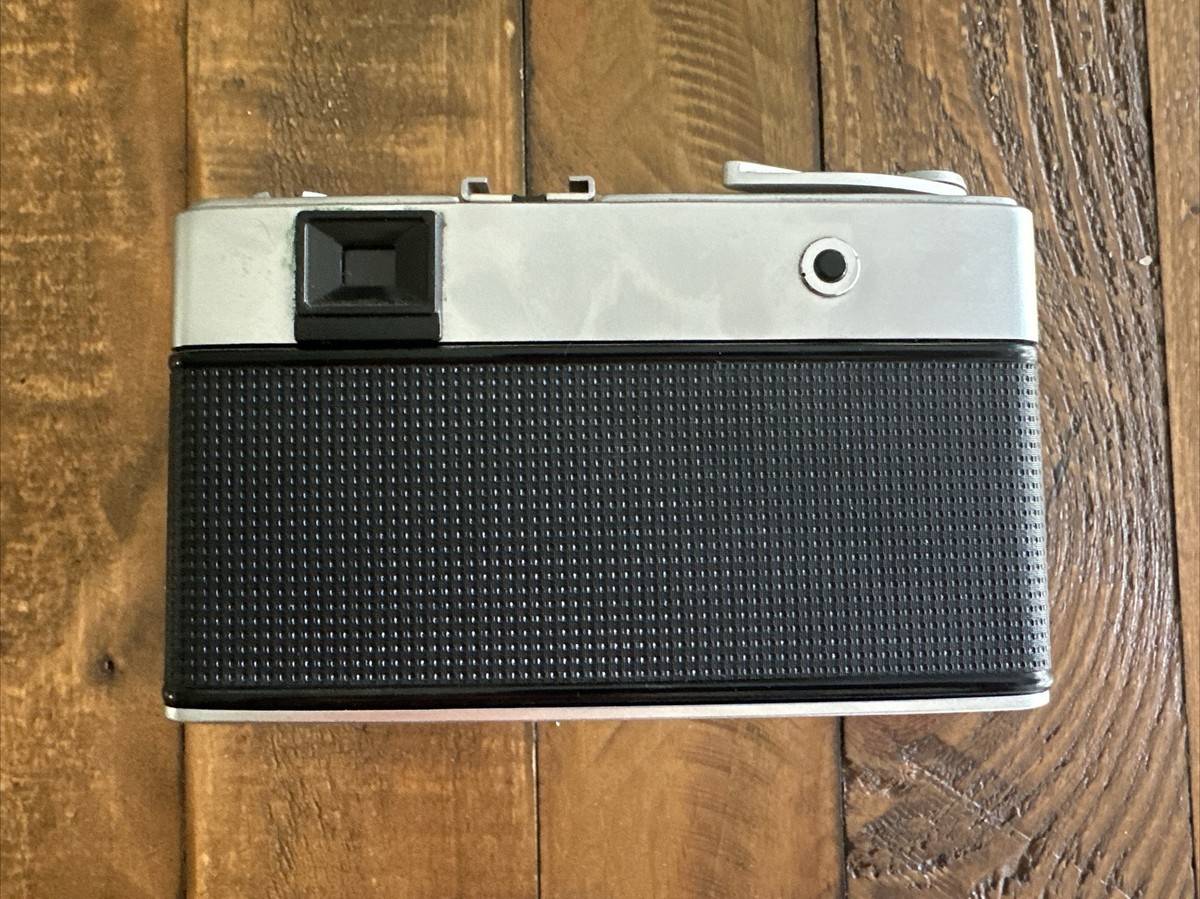 Olympus 35 LC Vintage Rangefinder Camera with 42mm f/1.7 G.Zuiko