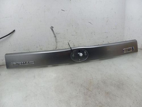 10-15 TOYOTA PRIUS PLUG-IN 1.8L FWD AT REAR TAIL FINISH PANEL - Foto 1 di 12