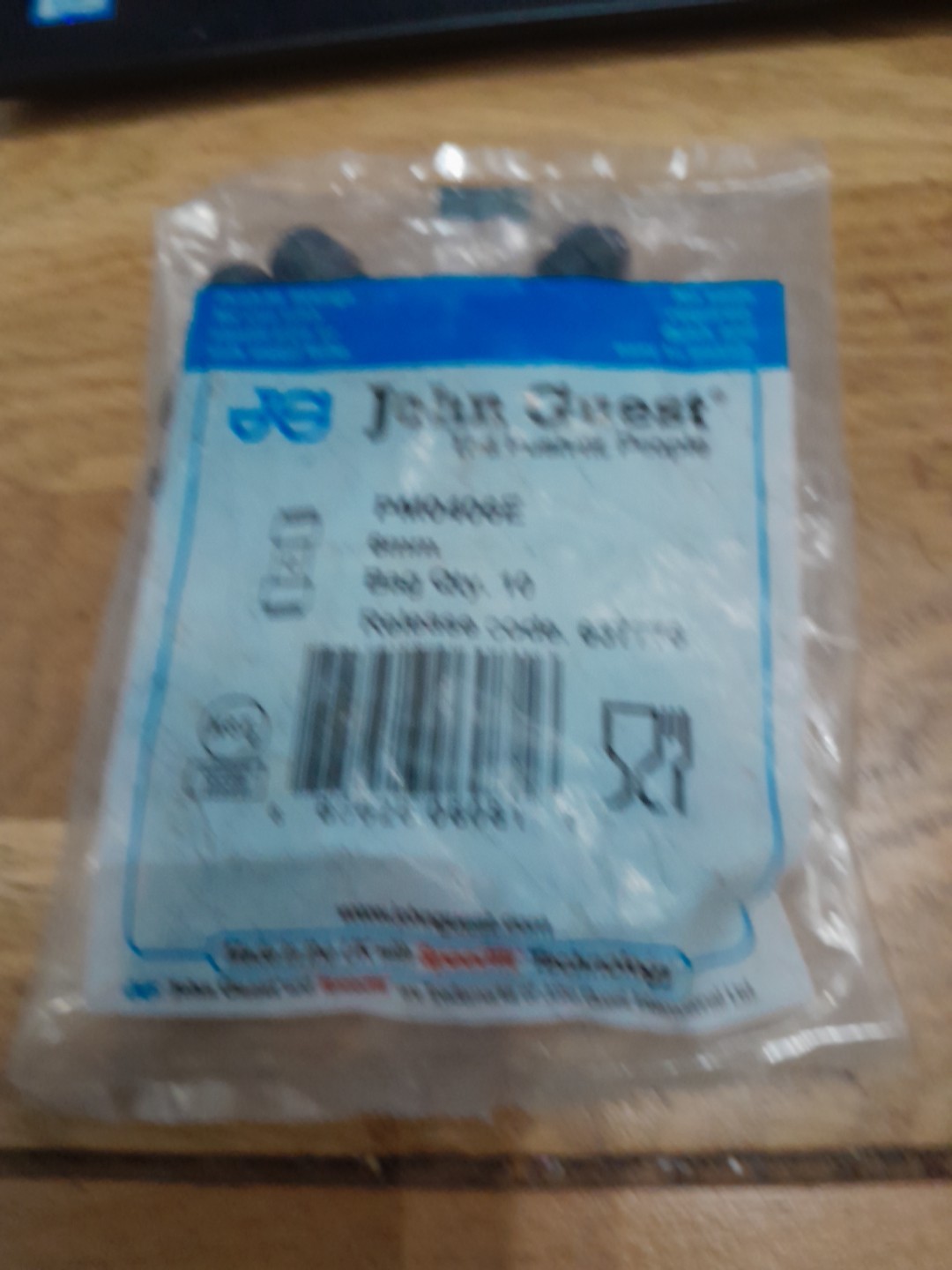 John Guest PM0406E Equal Straight Connector 6mm Pushfit x 6mm Pushfit Fitting