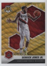 2020-21 Panini Mosaic Mosaic Gold Wave Prizm Derrick Jones Jr #31 10z2