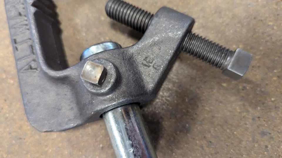 Altman Steel C-Clamp Stage/Studio Lighting Pipe Clamp for 2 2/2 inch Pipe - Image 3 of 4