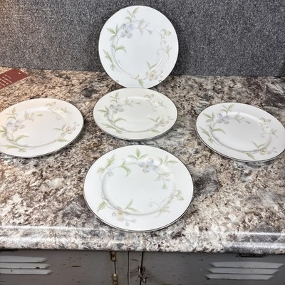 5~Vtg~Four Crown China~Cherboug #332~7 3/4'' Salad Plates