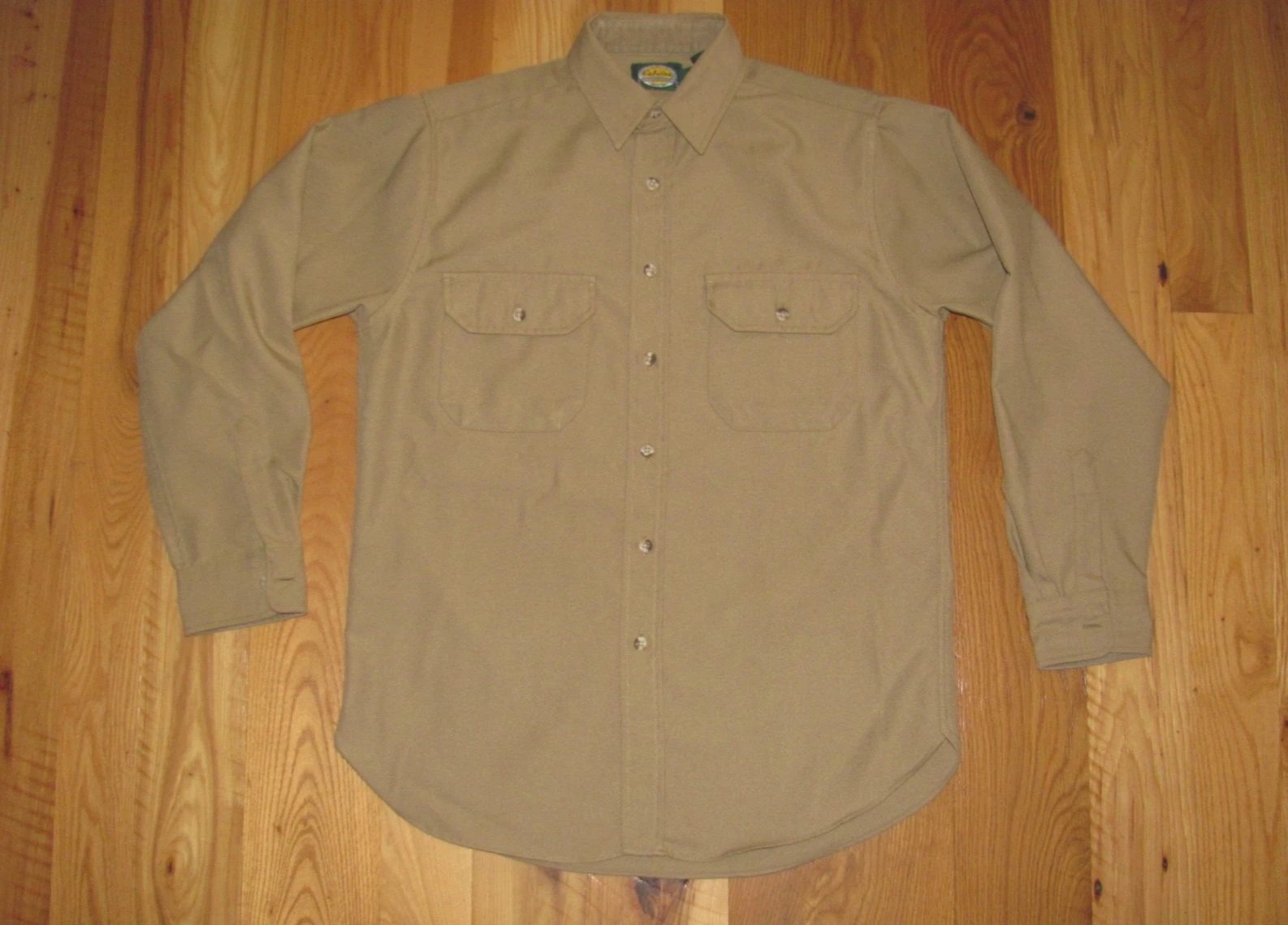 Cabela's VTG Tan Polyester Button Down Long Sleeve Shirt Made USA Men's M (TD7-Q