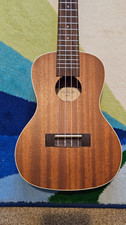 Kala -ka -C Concert Uke chrome hardware  mahogany back & sides white binding