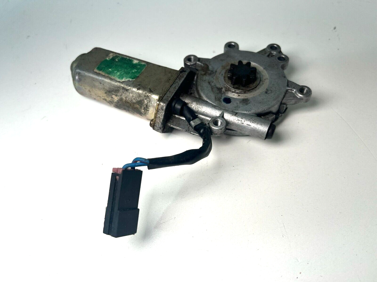 1979-1983 Datsun 280ZX LEFT DRIVER SIDE WINDOW MOTOR REGULATOR OEM