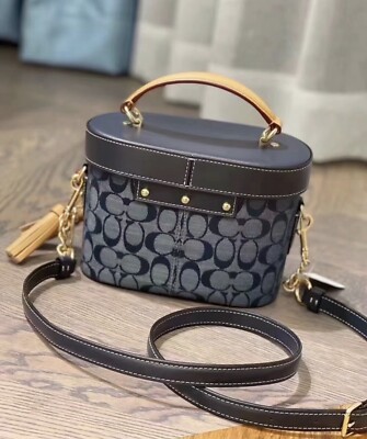 NWT Coach Kay Crossbody In Signature Chambray-Gold/Denim
