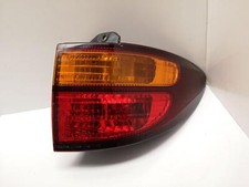 Feu arrière Toyota PREVIA
