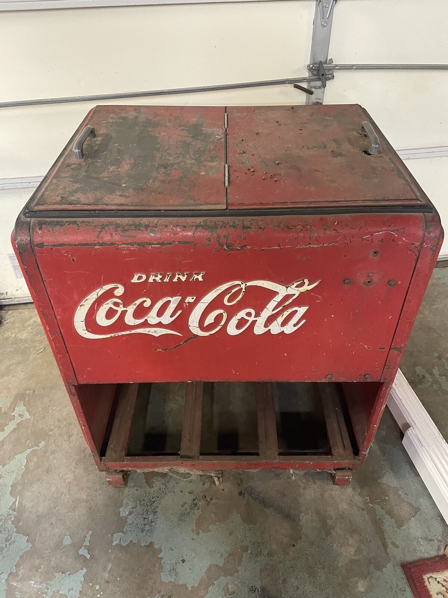Vintage Westinghouse Coke Metal Cooler double lid With Bottom