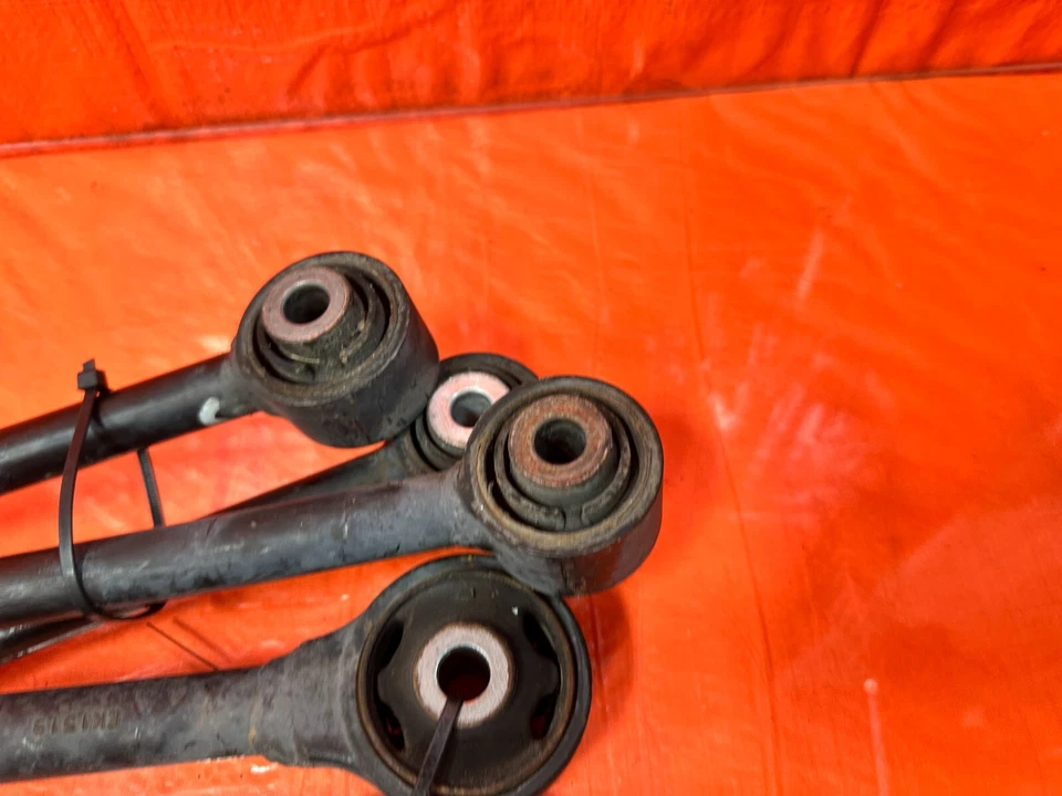 04-08 ACURA TSX - CONDUCTOR TRASERO IZQUIERDO - BRAZO DE CONTROL INFERIOR JUEGO DE 5 - TODOS LOS BRAZOS #291 Foto 4 de 4